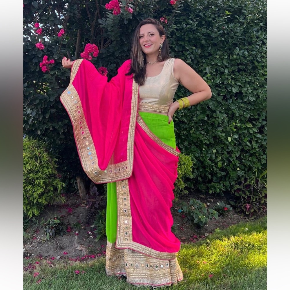 Embellished Lehenga Set (3 pieces)